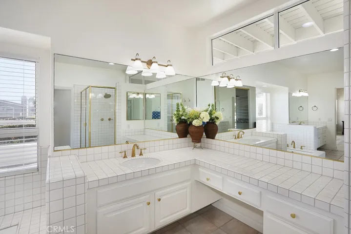 Primary bedroom 2nd sink and vanity