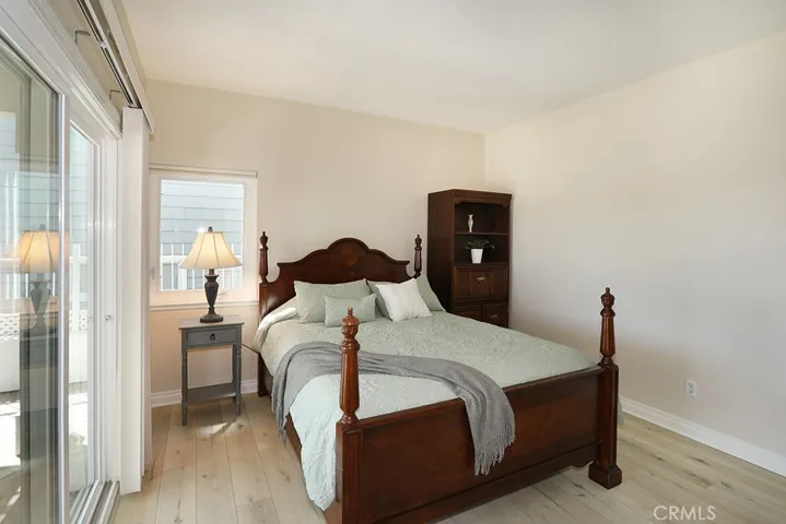2nd downstairs bedroom