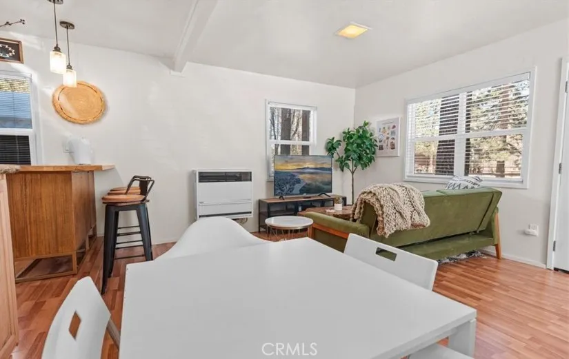 580 Thrush Drive, Big Bear Lake, California 92315 home-pic-35