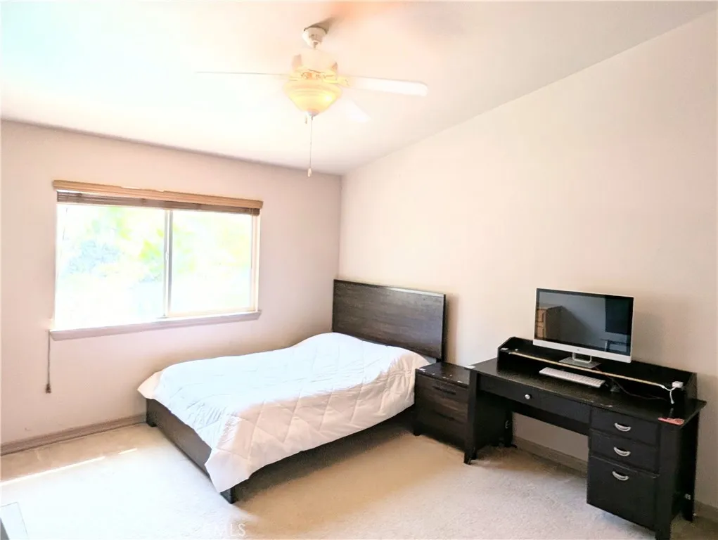 1971 Mesa Drive, Colton, California 92324 home-pic-16