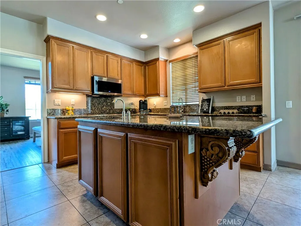 1971 Mesa Drive, Colton, California 92324 home-pic-21