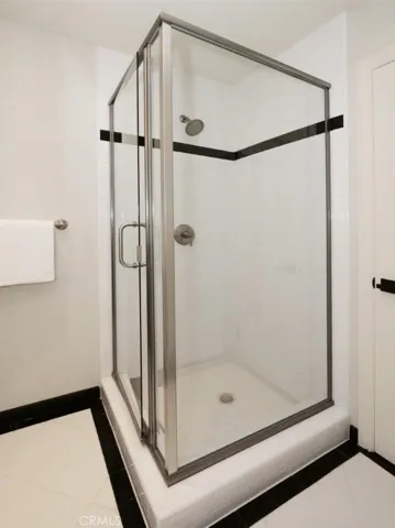Bath room 3 shower