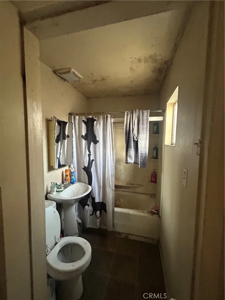 2258 Kaydel Road, Whittier, California 90601 home-pic-3