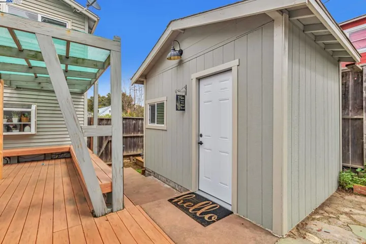 2019 E St, Hayward, California 94541
