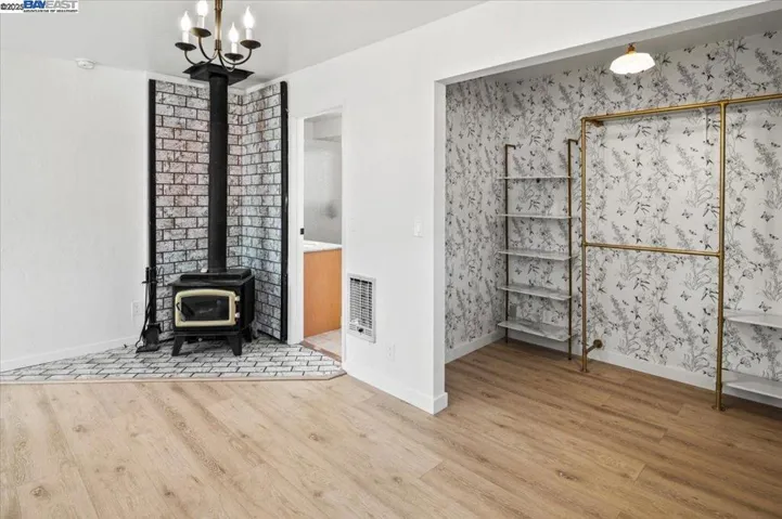2019 E St, Hayward, California 94541