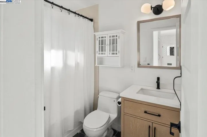 2019 E St, Hayward, California 94541