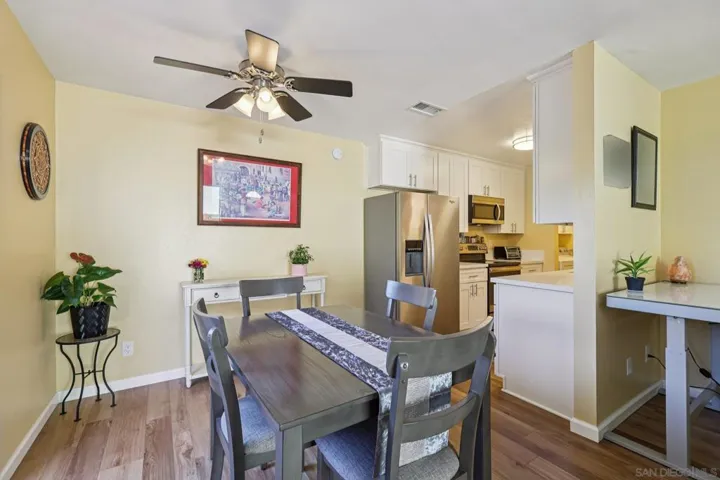 9833 Caminito Bolsa, San Diego, California 92129