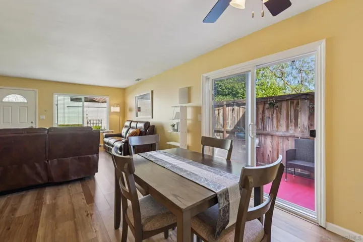 9833 Caminito Bolsa, San Diego, California 92129