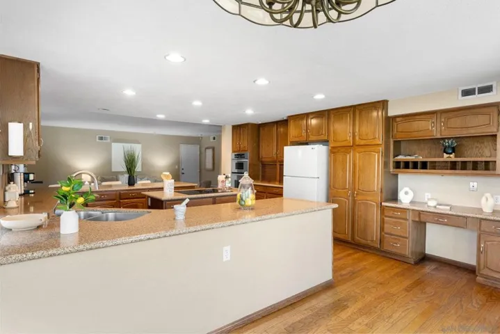 12417 Shropshire Lane, San Diego, California 92128