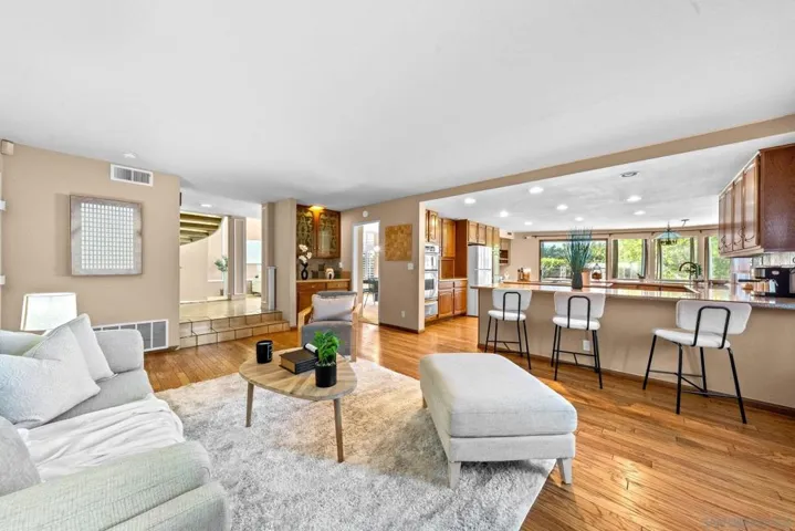 12417 Shropshire Lane, San Diego, California 92128