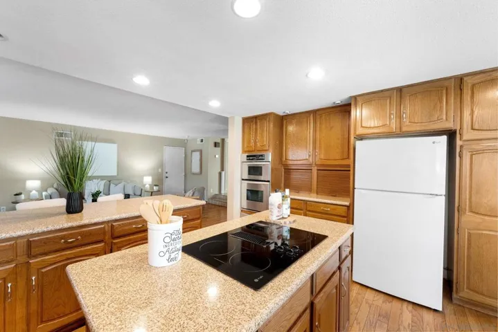 12417 Shropshire Lane, San Diego, California 92128