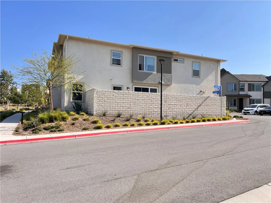27620 Symphony Place, Valencia, California 91381 home-pic-27