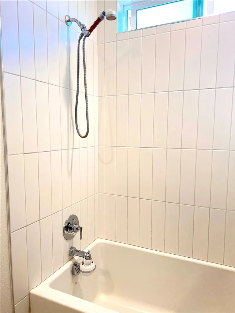 27620 Symphony Place, Valencia, California 91381 home-pic-21