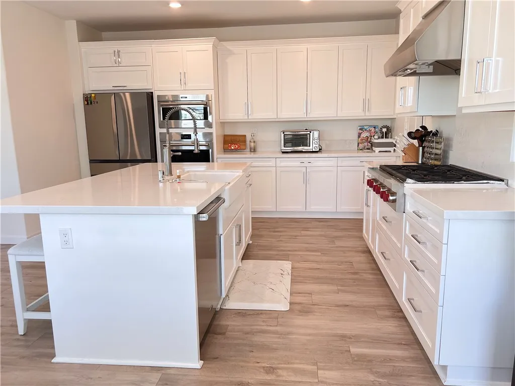 27620 Symphony Place, Valencia, California 91381 home-pic-6