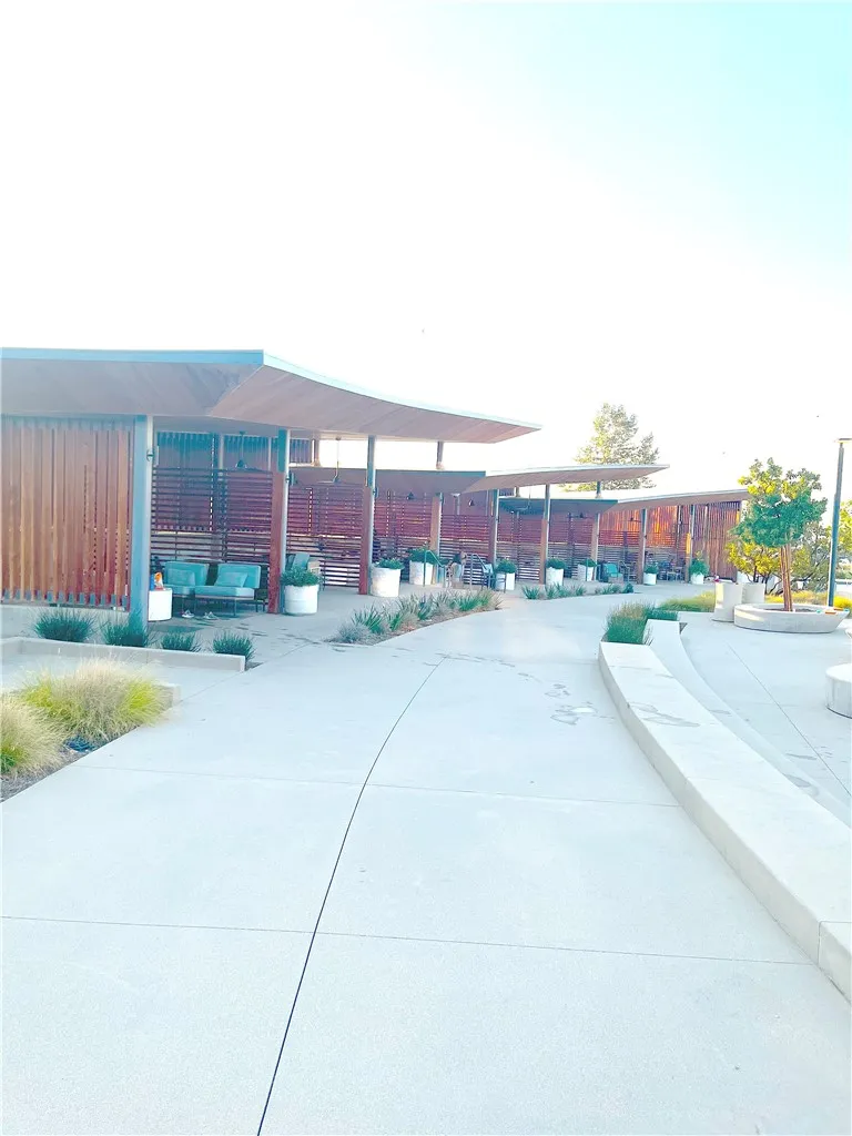 27620 Symphony Place, Valencia, California 91381 home-pic-33