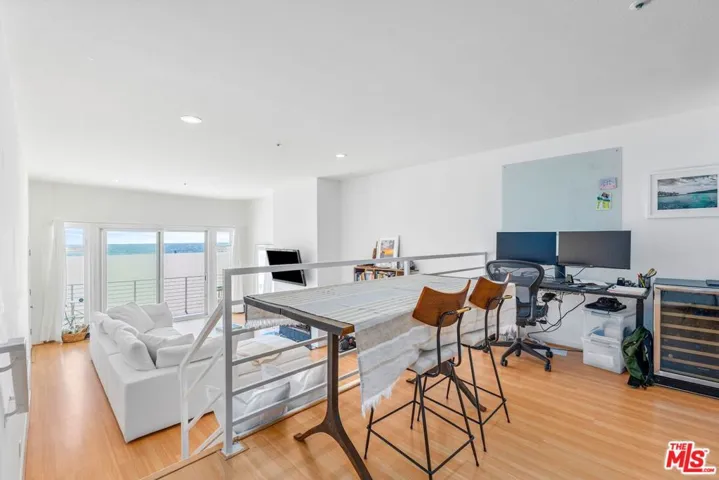 4403 Ocean Front Walk 104, Marina Del Rey, California 90292