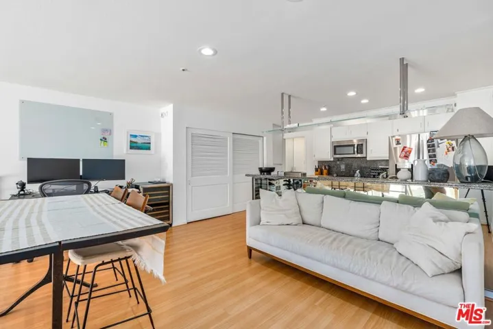 4403 Ocean Front Walk 104, Marina Del Rey, California 90292