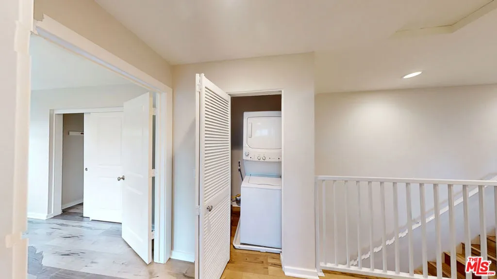 15031 15033 Hartland Street, Van Nuys, California 91405 home-pic-9