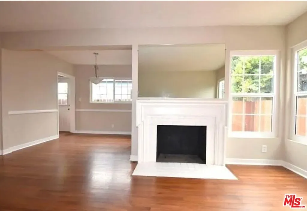 15031 15033 Hartland Street, Van Nuys, California 91405 home-pic-20