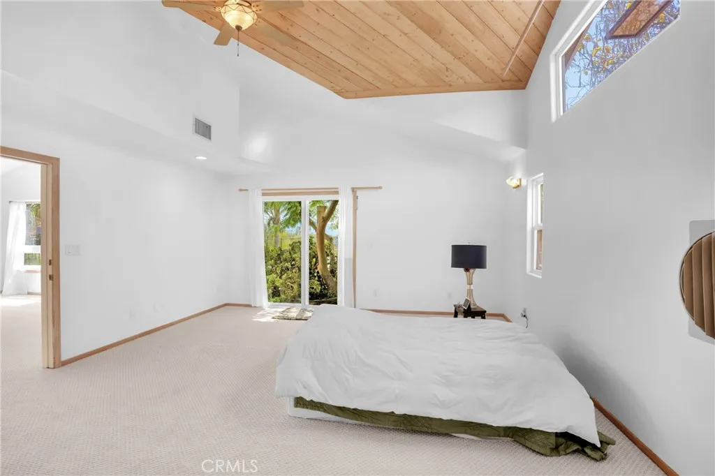 33360 Wright Road, Menifee, California 92584 home-pic-18
