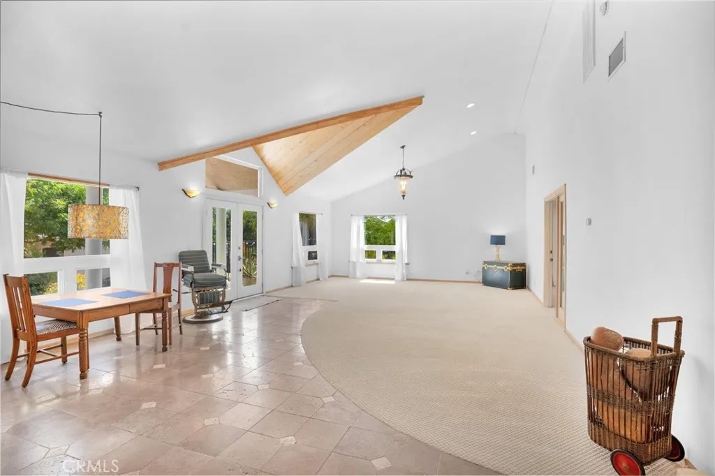 33360 Wright Road, Menifee, California 92584 home-pic-14