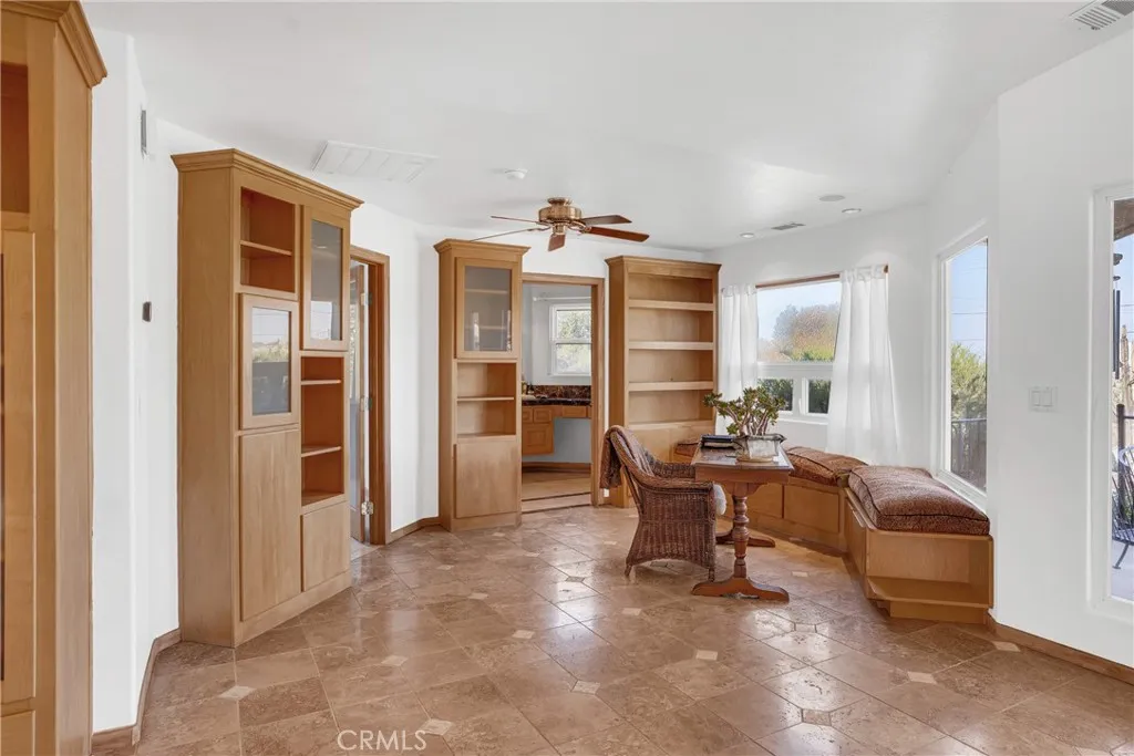 33360 Wright Road, Menifee, California 92584 home-pic-13