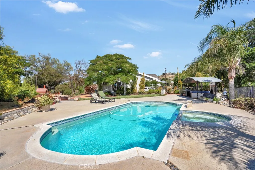 33360 Wright Road, Menifee, California 92584 home-pic-37