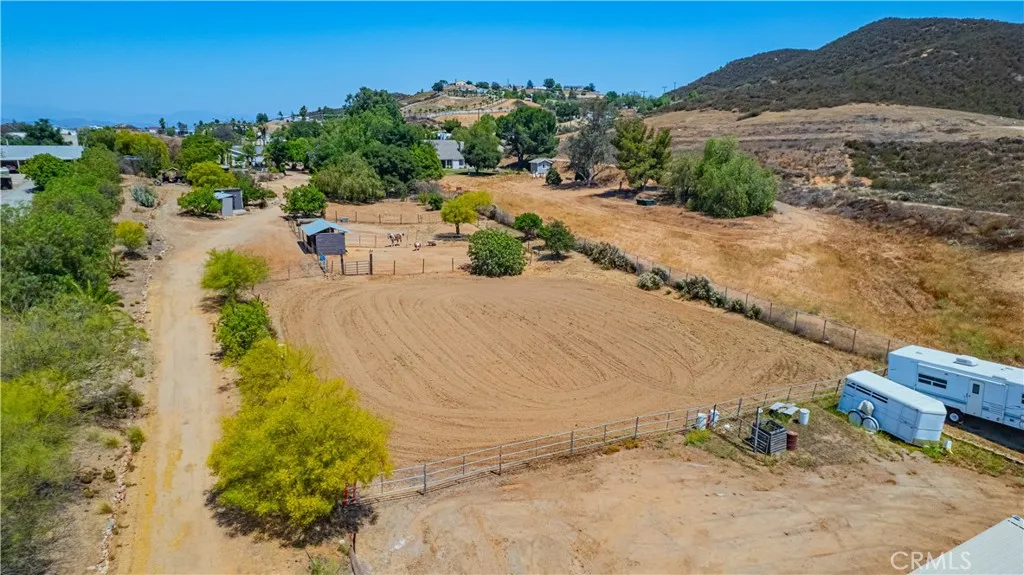 33360 Wright Road, Menifee, California 92584 home-pic-51