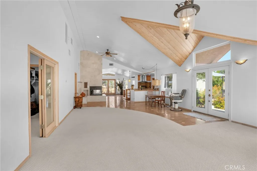 33360 Wright Road, Menifee, California 92584 home-pic-16