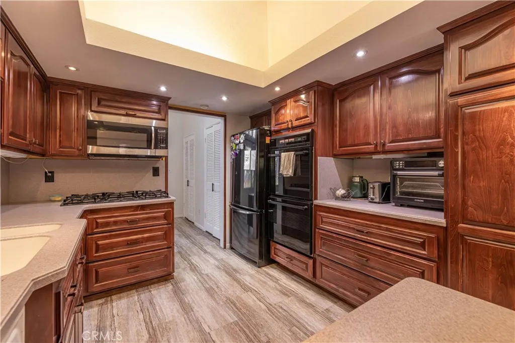 1112 Cedar Mountain Road, Big Bear City, California 92314 home-pic-6