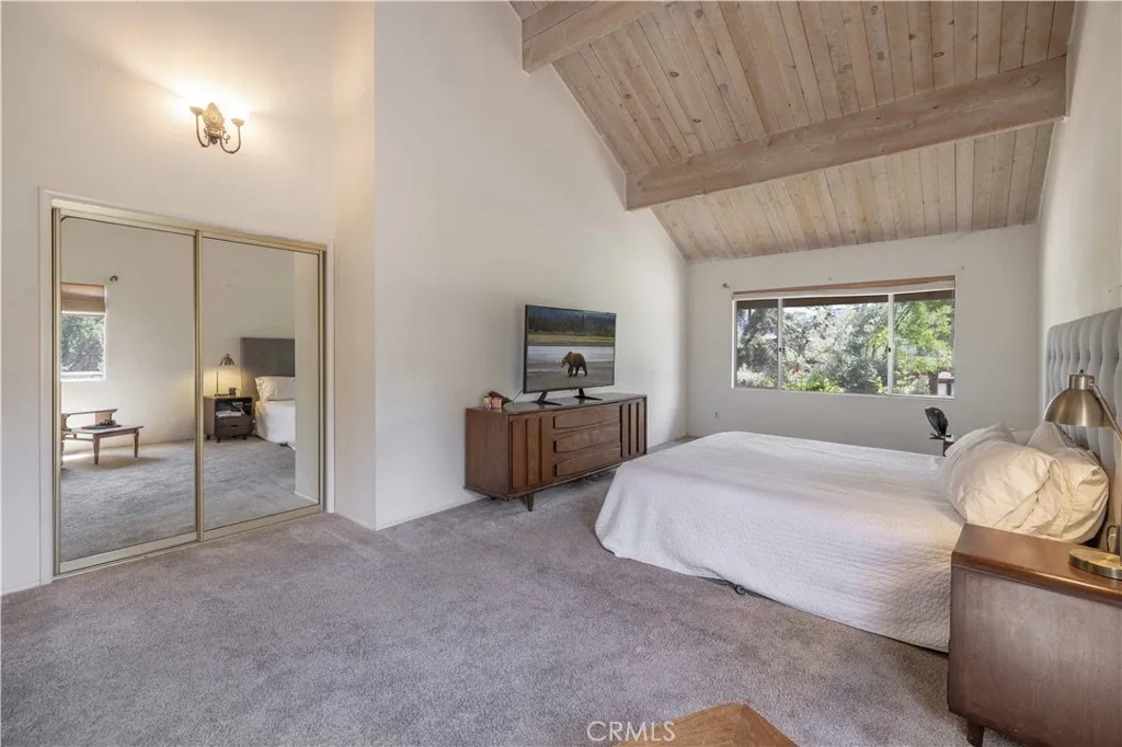 1112 Cedar Mountain Road, Big Bear City, California 92314 home-pic-10