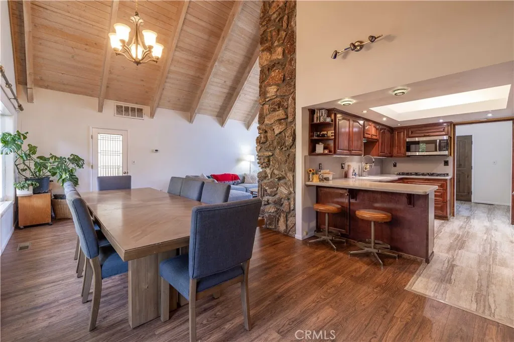 1112 Cedar Mountain Road, Big Bear City, California 92314 home-pic-7