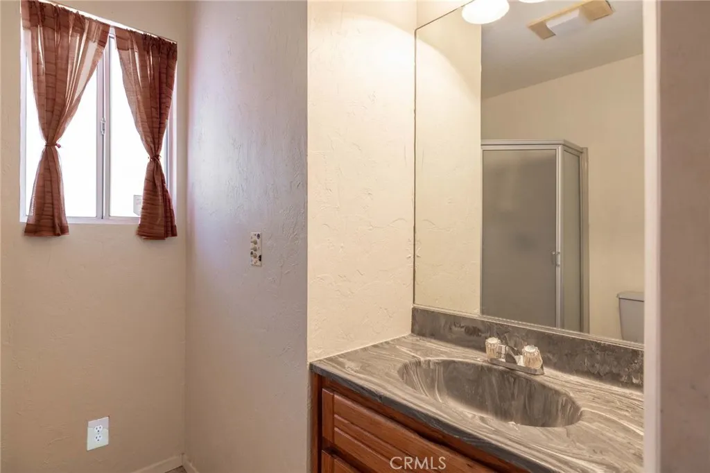 1112 Cedar Mountain Road, Big Bear City, California 92314 home-pic-20