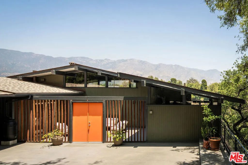 1950 Linda Vista Avenue, Pasadena, California 91103, 3 Bedrooms Bedrooms, ,3 BathroomsBathrooms,Residential,For Sale,Linda Vista,25558483