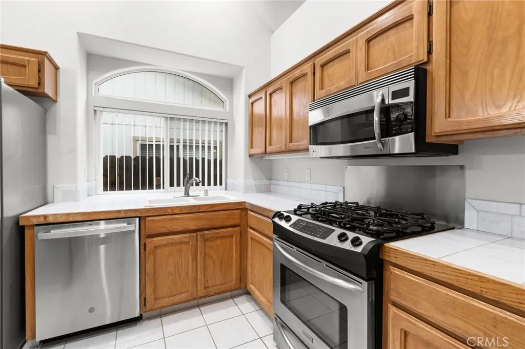 3500 Paseo Verde Avenue, Merced, California 95348 home-pic-10