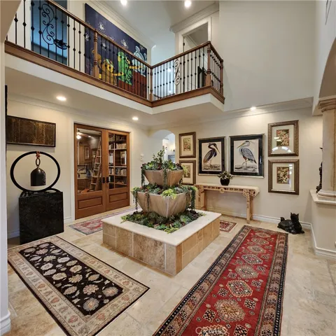 MAIN LIVING LEVEL
