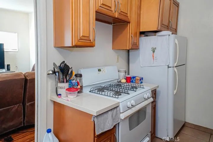 3915 E 11th Street, Long Beach, California 90804