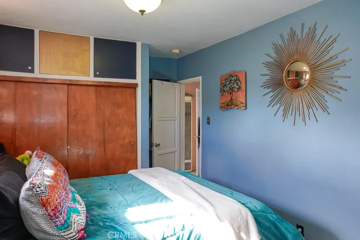 3915 E 11th Street, Long Beach, California 90804