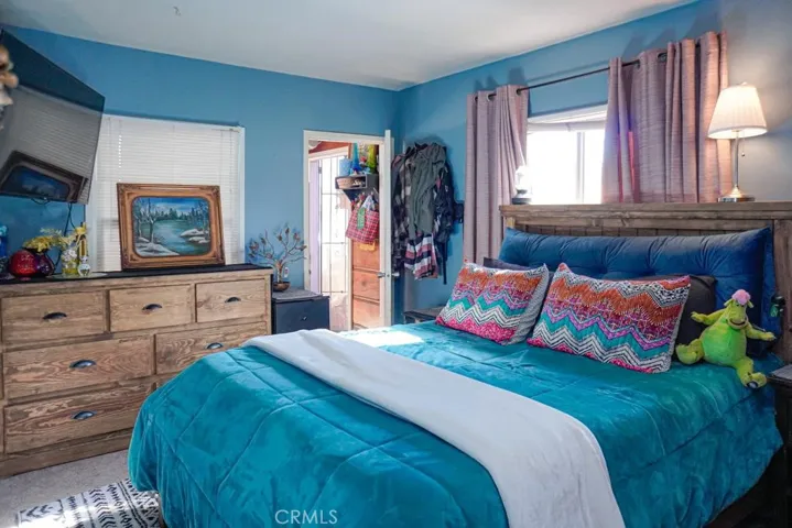 3915 E 11th Street, Long Beach, California 90804