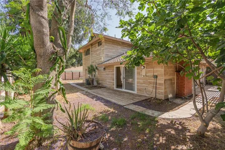 4864 E Mckinnon Drive, Anaheim Hills, California 92807