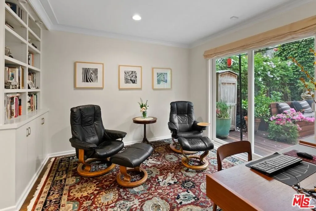 11051 Strathmore Drive 1, Los Angeles, California 90024 home-pic-9