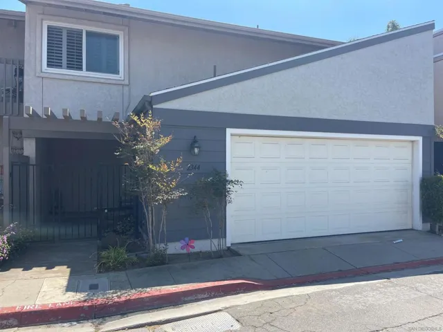 2344 Caminito Eximio, San Diego, California 92107