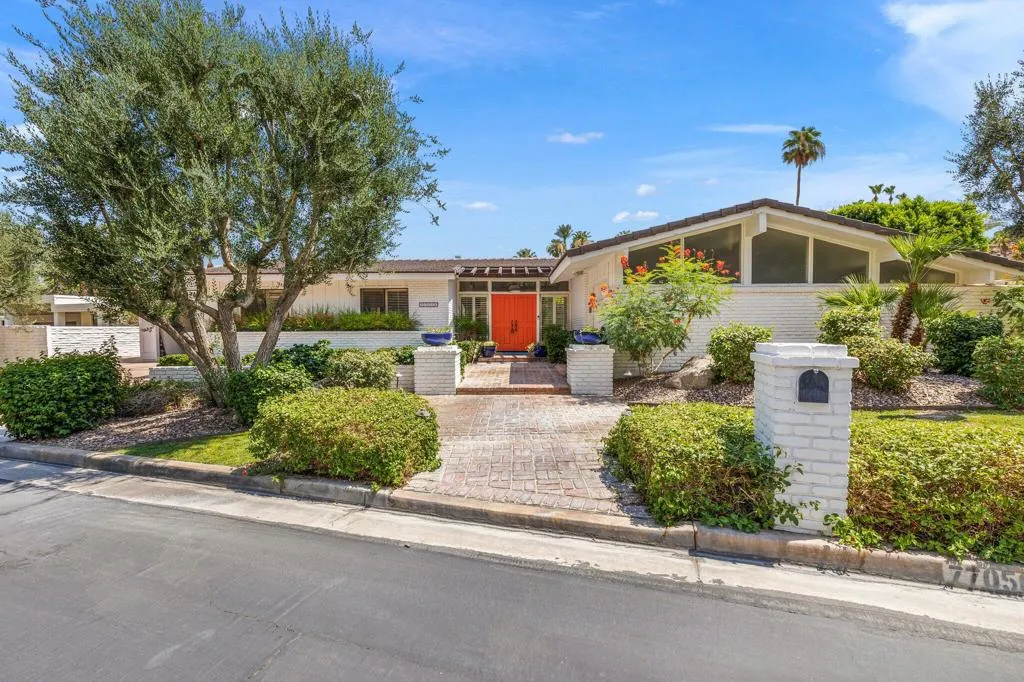 77056 Desi Drive, Indian Wells, California 92210 home-pic-7