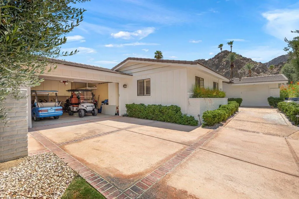 77056 Desi Drive, Indian Wells, California 92210 home-pic-16
