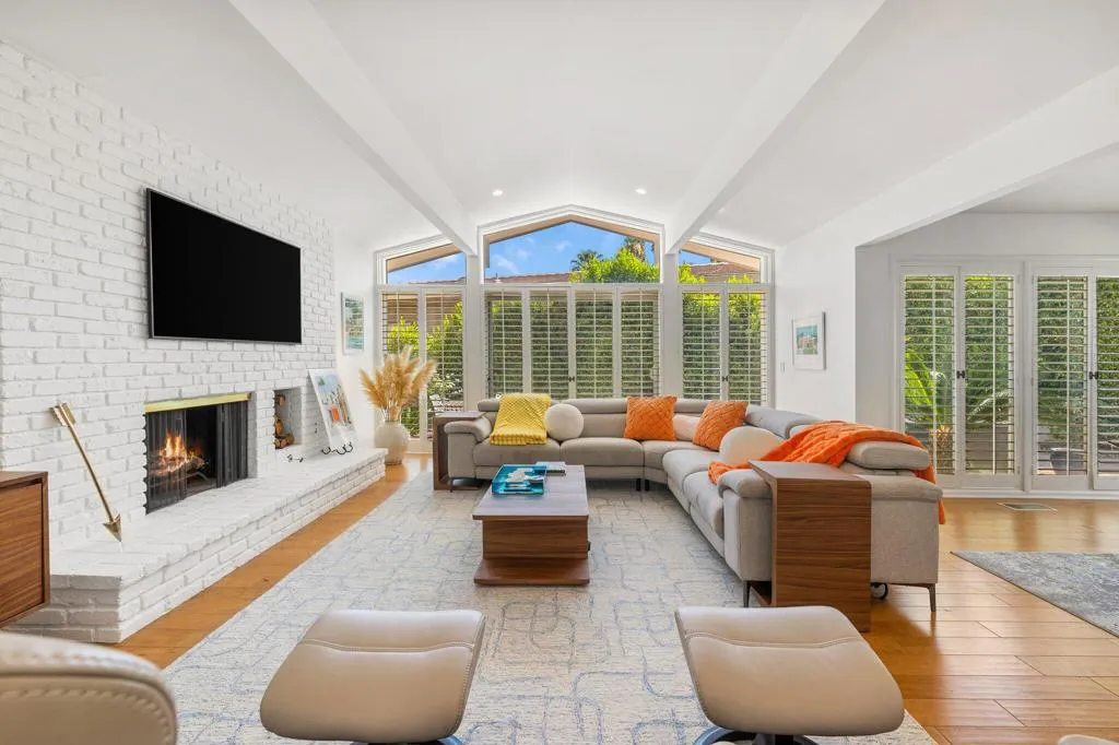 77056 Desi Drive, Indian Wells, California 92210 home-pic-17