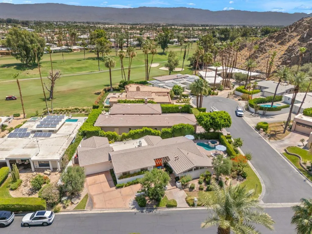 77056 Desi Drive, Indian Wells, California 92210 home-pic-10