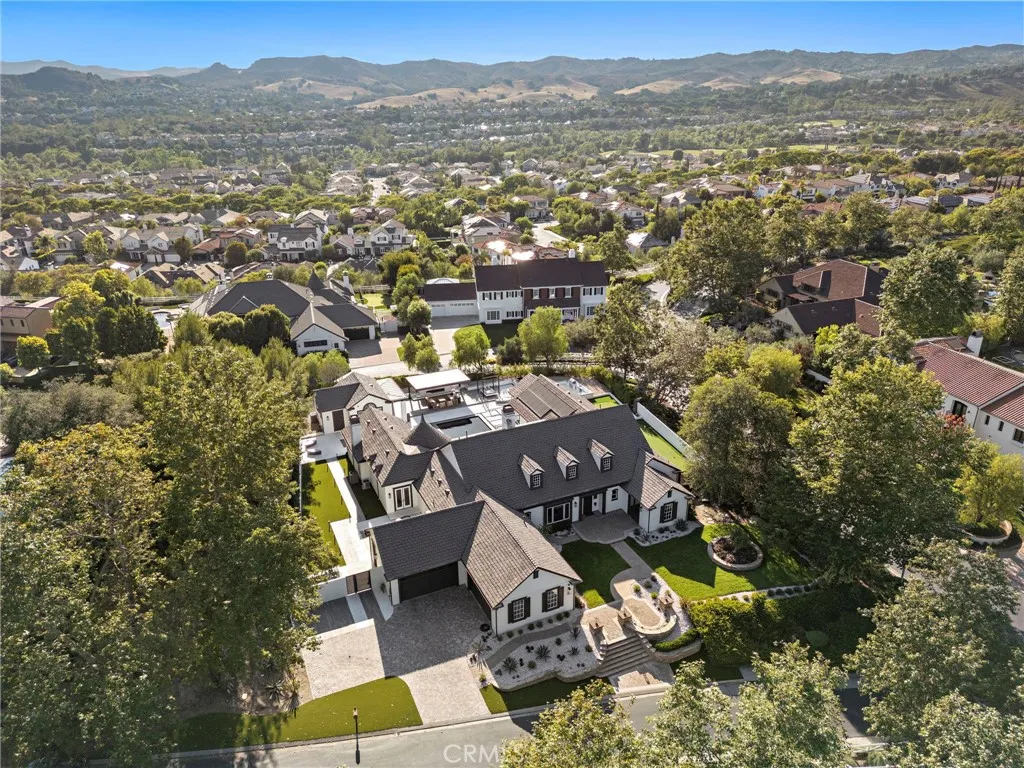 1 Falconridge Drive, Coto De Caza, California 92679, 6 Bedrooms Bedrooms, ,6 BathroomsBathrooms,Residential,For Sale,Falconridge,OC25144423