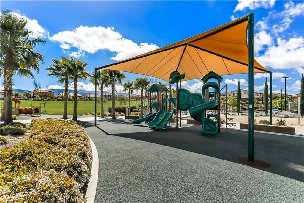 34116 Galleron Street, Temecula, California 92592 home-pic-66