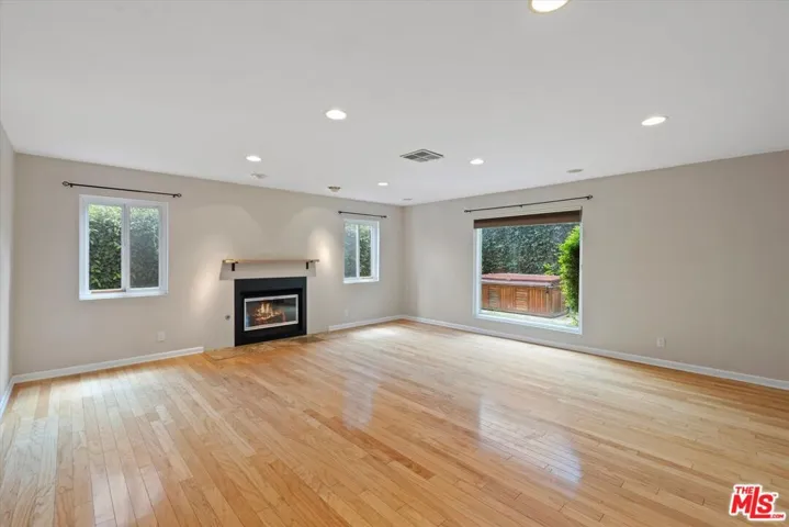 2212 Curtis Avenue B, Redondo Beach, California 90278