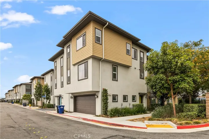 24819 Whaler Way, Harbor City, California 90710